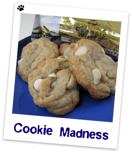 mac-cookies-003 Macadamia Nut White Chocolate Chip Cookies