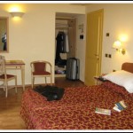 1hotelroom 1hotelroom