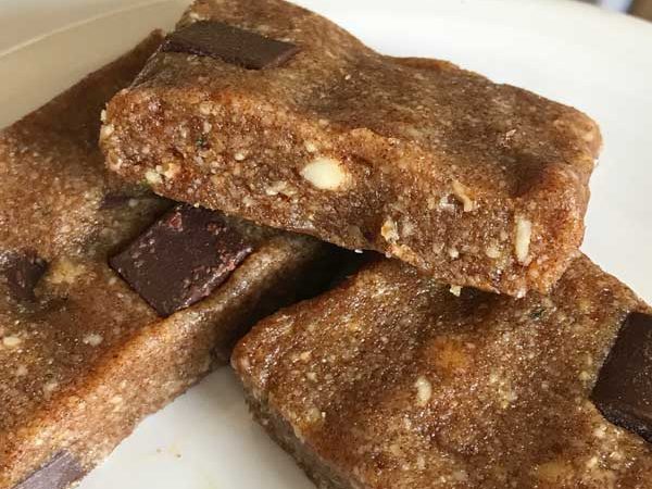 hemp chocolate blondies