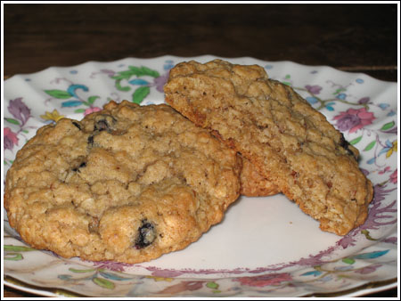 oatmealcookiesforblog.jpg