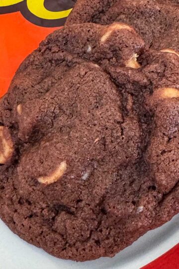 Reese's Chewy Chocolate Peanut Butter Chip Cookies recipe from Hershey