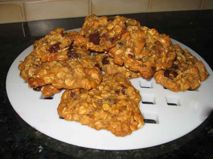 Vegan Oatmeal Cookies