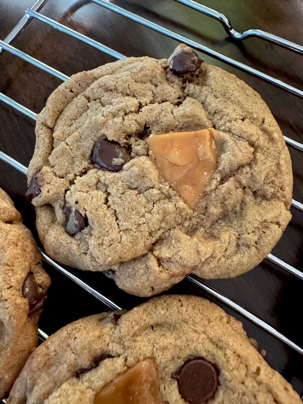 Recipe for Caramel Macchiato Cookies that calls for espresso powder, Kraft caramel bits and chocolate chips.