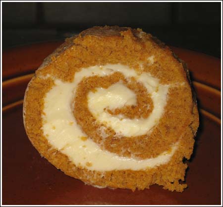 pumpkin roll cake