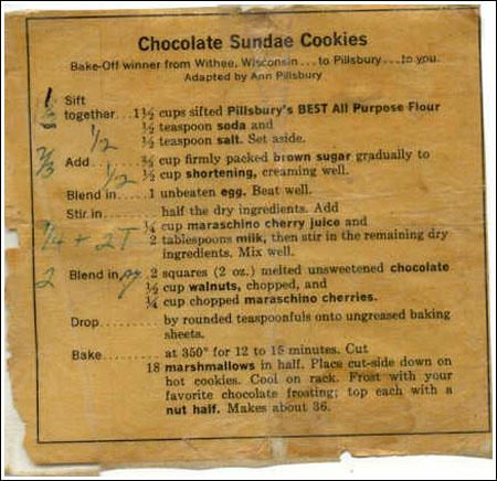 An old clipping of Aunt Ann's Chocolate Sundae Cookies