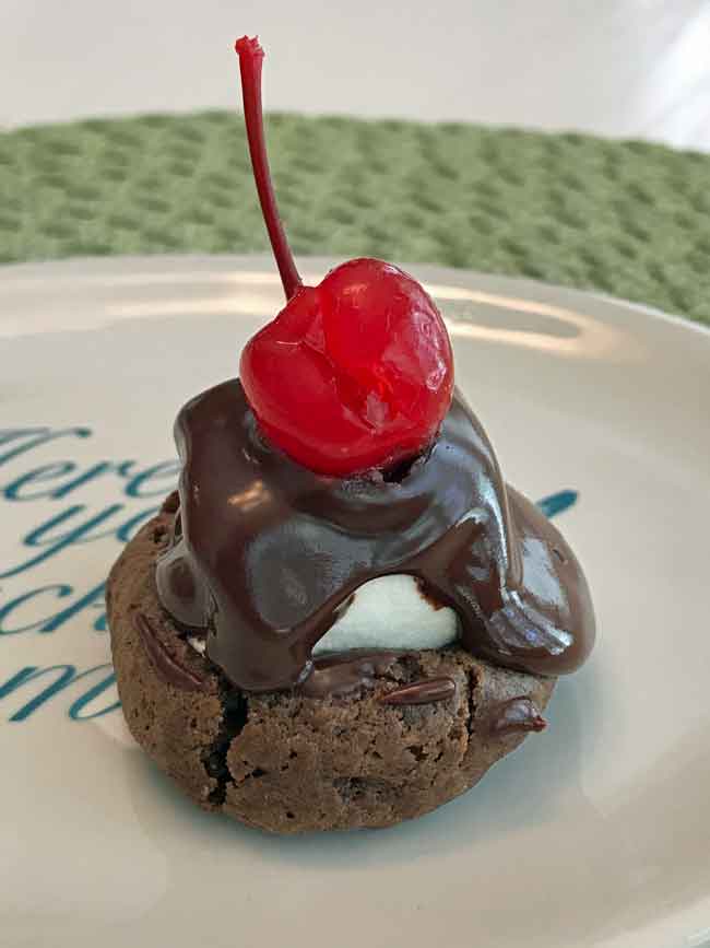 Pillsbury Bake-Off Aunt Ann's Chocolate Sundae Cookies