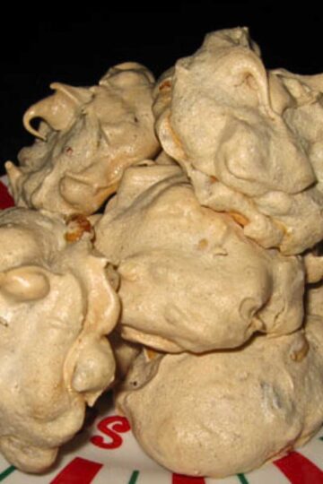 Chewy Chai Meringue Cookies