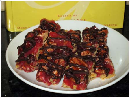 Cranberry Turtle Bars are caramel bars with a brown sugar cookie base and chewy cranberry topping.
