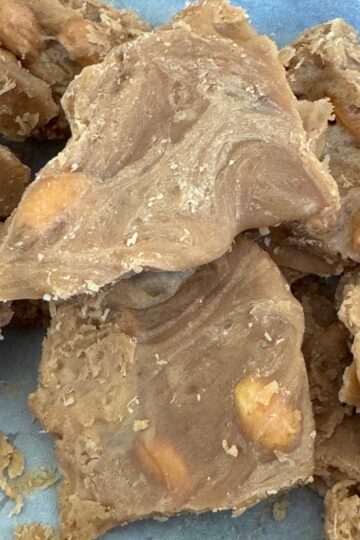 Recipe for soft peanut brittle that is flaky like a Butterfinger.