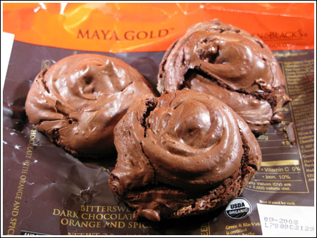 Maya Gold Cookies Chocolate Crackle Tops meringue cookies recipe.