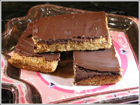 no-bake-peanut-butter-bars-p No-Bake Peanut Butter