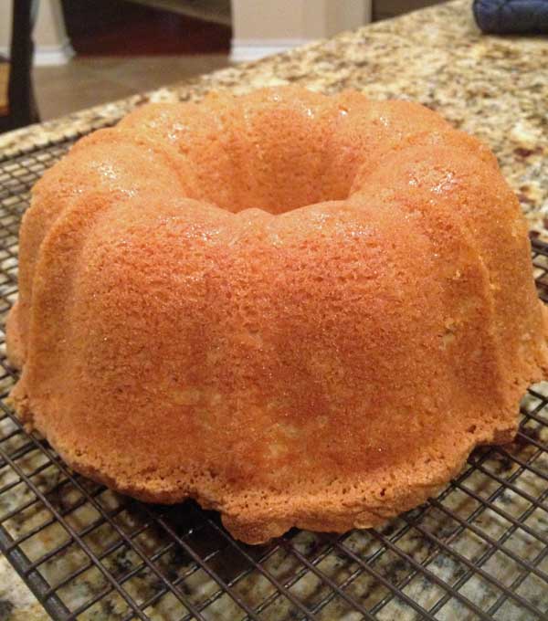 Best Pound Cake Ever - Cookie Madness