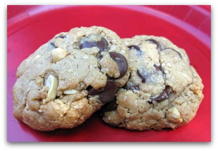 vegan-peanut-butter-chunk-cookie-002 Vegan Oatmeal-Peanut Buttter Oat Cookies