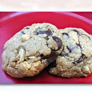 Vegan Peanut Butter Chocolate Chunk Cookies