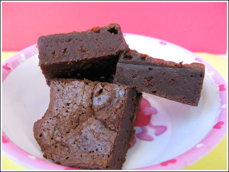 deep dark chocolate brownies