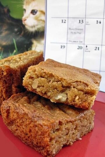 Helms Bakery Blondies copycat recipe with 1 egg and 1 yolk.