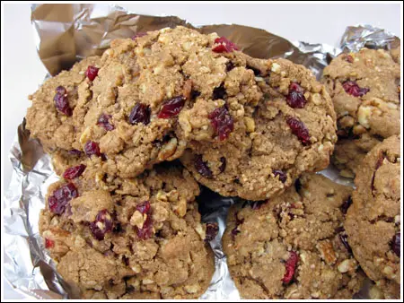 cranberry-pecan cookies