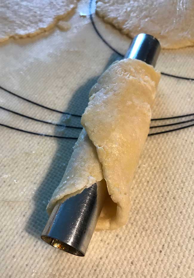 Cannoli form