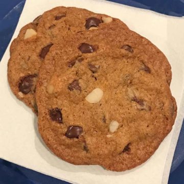 Crispy Chocolate Chip Cookies