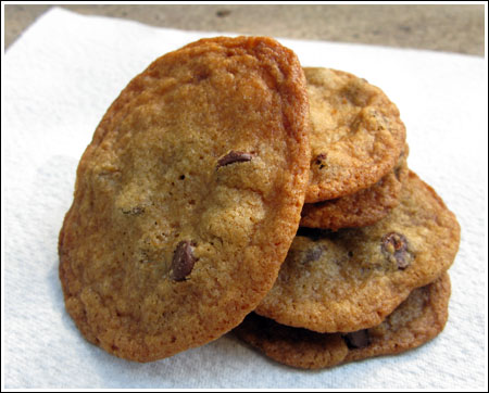 Crispy Chocolate Chip Cookies