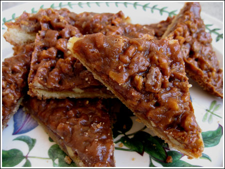 Pecan Caramel Cookie Bars