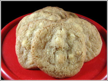 white-chocolate-macadamia-cookies