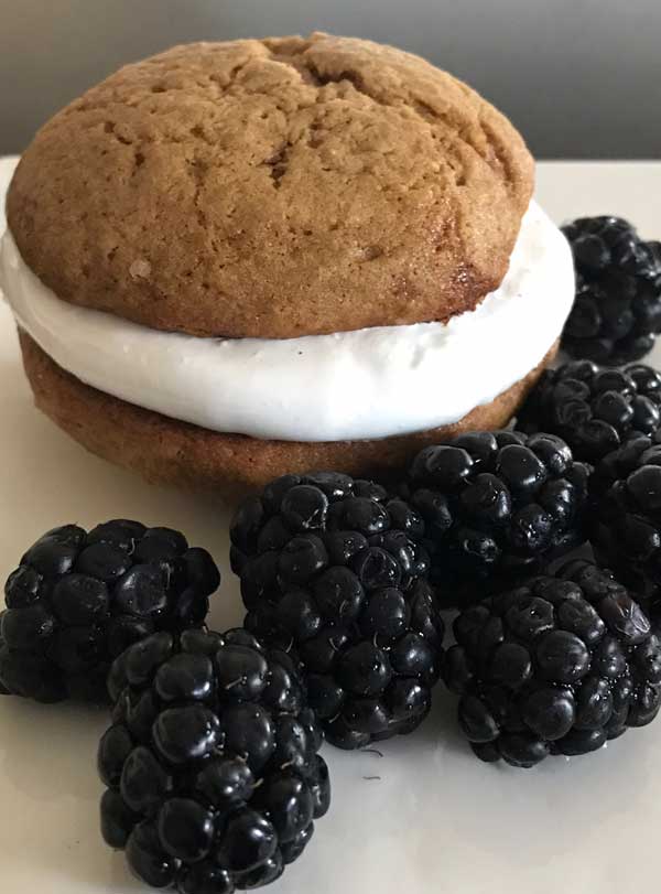 blueberry spice whoopie pies