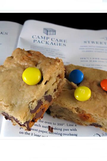 Pretzel Blondes with potato chips and M&Ms recipe adapted from Food & Wine