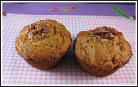 carrot walnut muffins