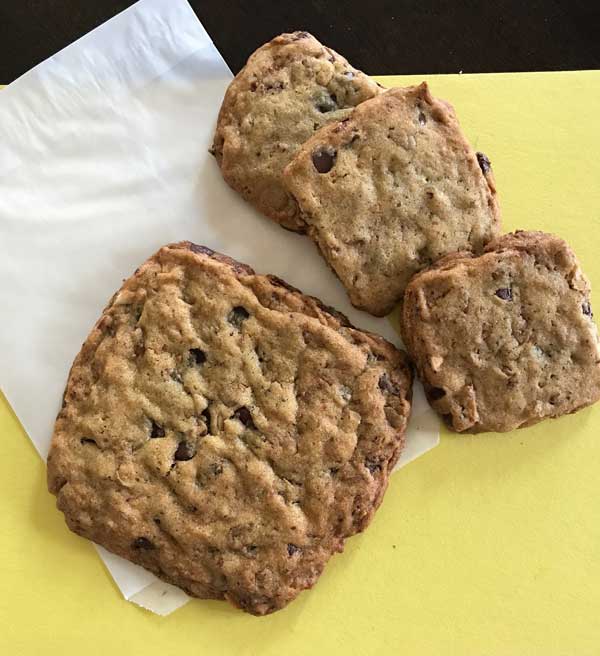 granola chocolate chip cookies