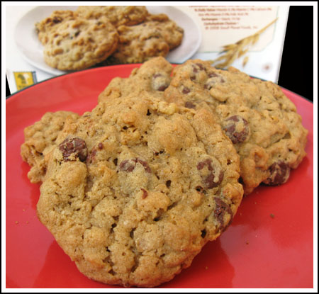 granola chocolate chip cookies