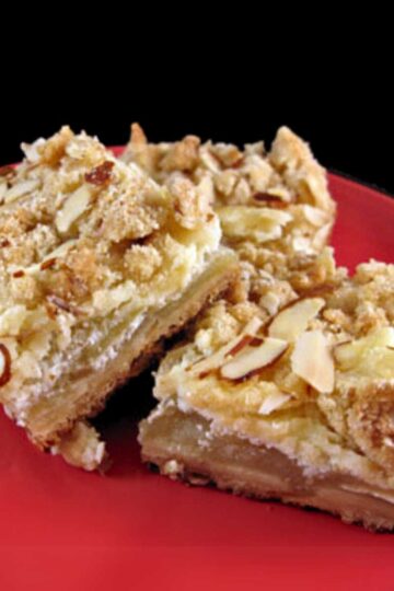 Apple Almond Cheesecake Bars