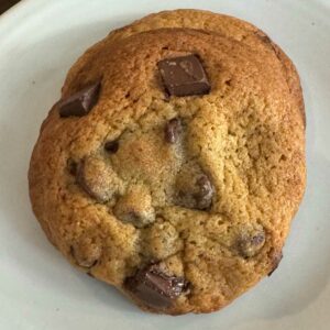 Chocolate Chip Cookies with glucose syrup.