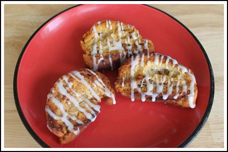 cinnamonrollbiscotti Cinnamon Roll Biscotti