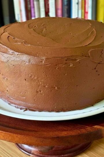 Magnolia Bakery Yellow Cake Recipe with Chocolate Frosting made of unsweetened and semisweet chocolate