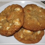 Macadamia White Chocolate Cookies