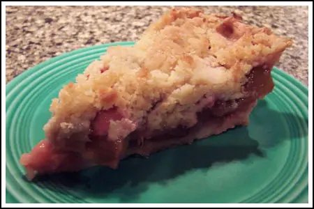 rhubarb crumb pie with a cream cheese crust