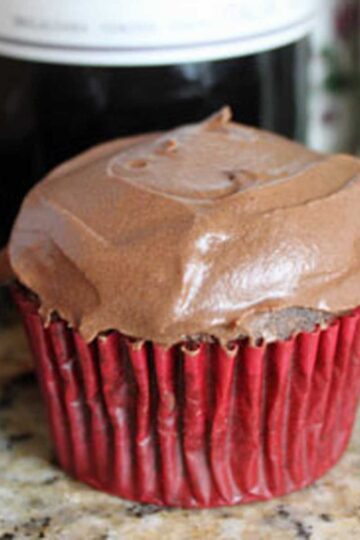 Red Wine Chocolate Cupcakes with Chocolate Frosting