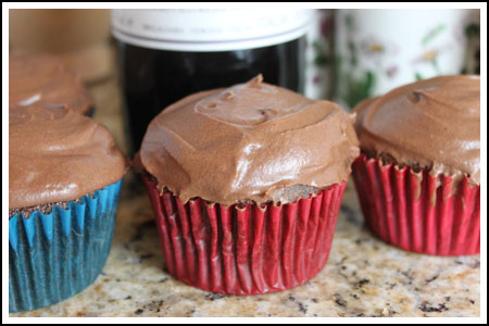 red wine cupcake