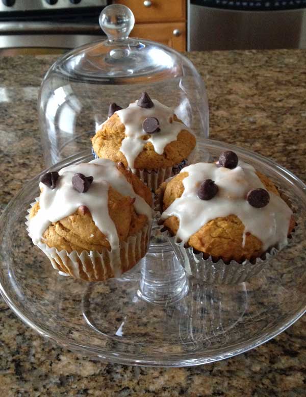 iced pumpkin muffins