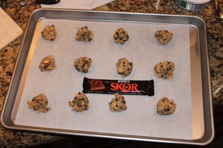 skorcookiedough Skor Cookies oatmeal cookie dough