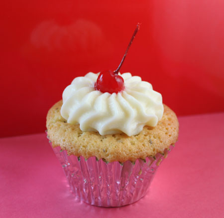 cupcakered Amaretto Chocolate Chip Cupcake