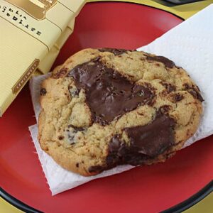Harry's Roadhouse Chocolate Chip Cookie copycat recipe