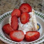 meringue with strawberries