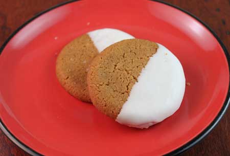 dippedmolassescookies Dipped Molasses Cookies