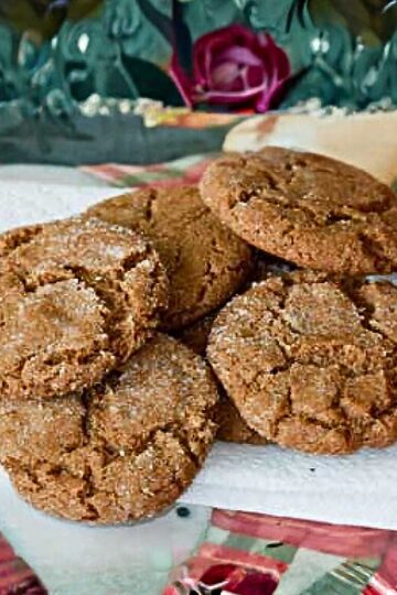 Small batch of Crunchy Gingersnaps made with browned butter.