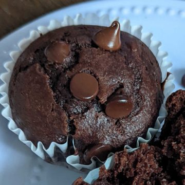 Oat Fiber Chocolate Muffins