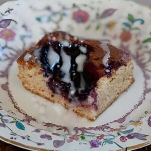 Easy blackberry coffee cake recipe made with Lucky Leaf brand pie filling.