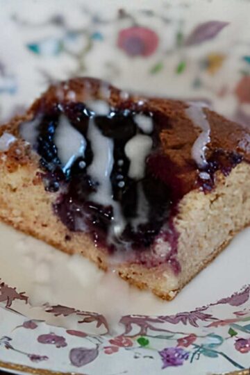 Easy blackberry coffee cake recipe made with Lucky Leaf brand pie filling.
