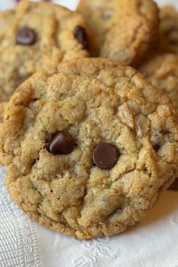 Crunchy Raisin Bran Cookies recipe
